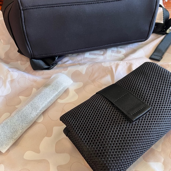 SOLD 🥳 - Picture 11 of 14